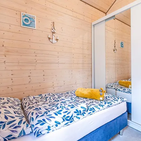 Dom wakacyjny Bursztynowy *